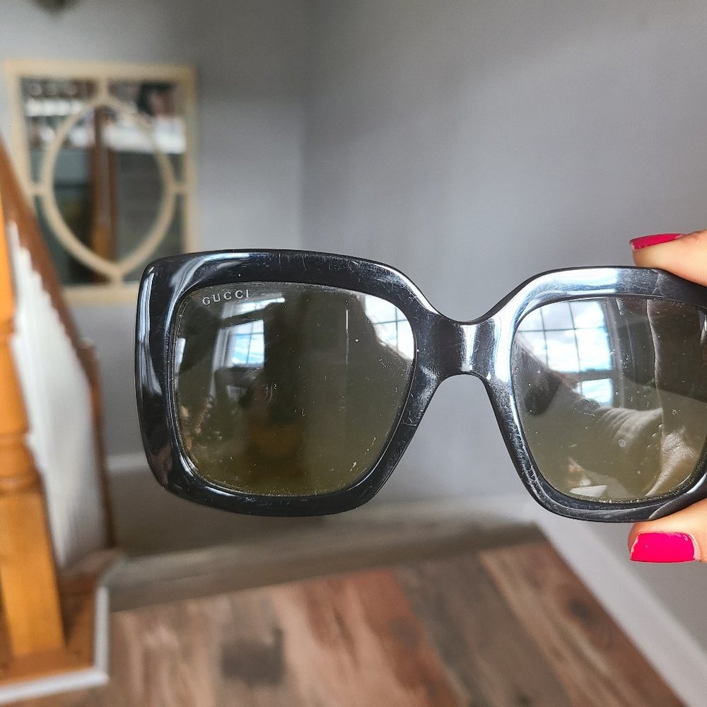 Gucci oversize sunglasses